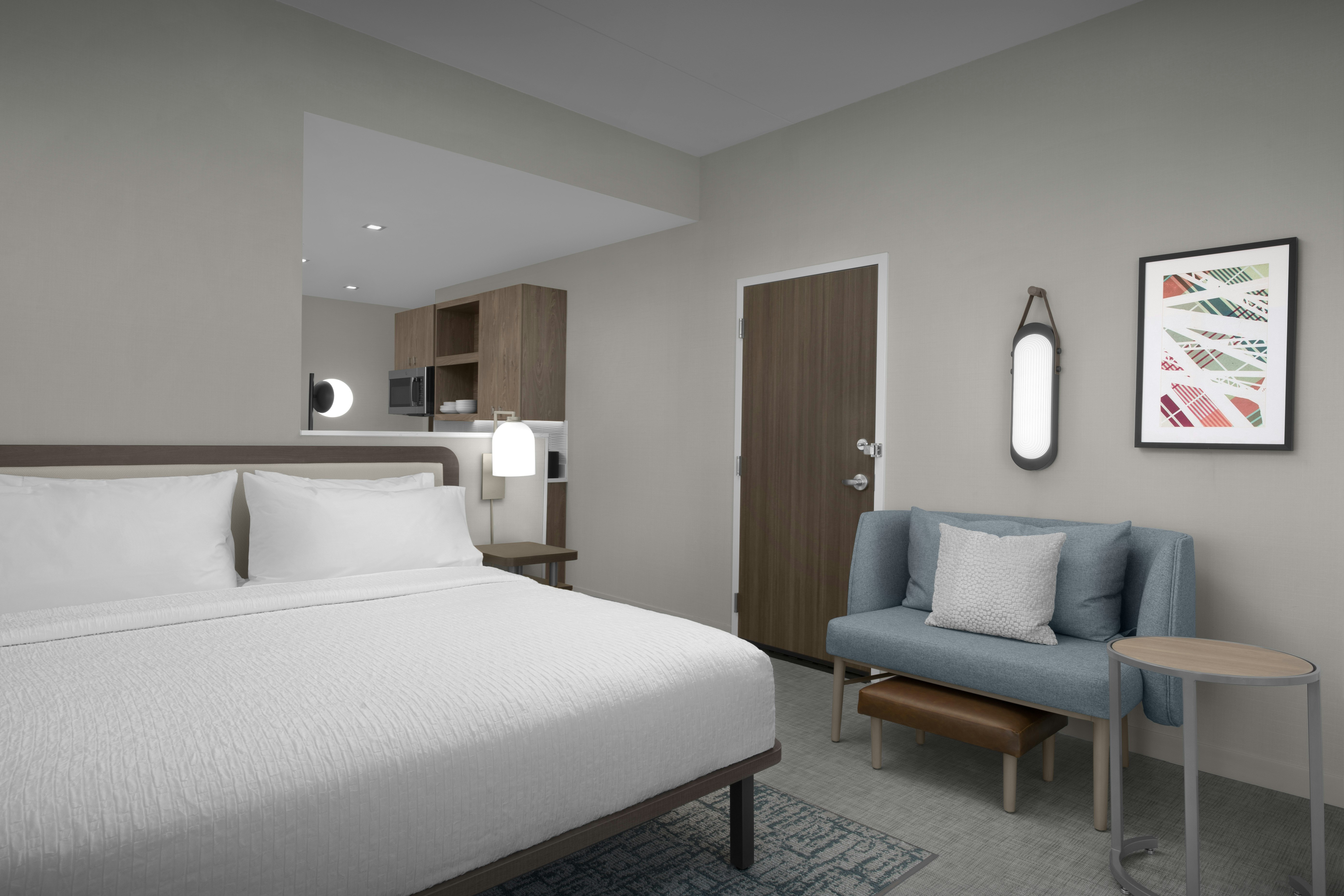 Efficiency, Suite, King Bed