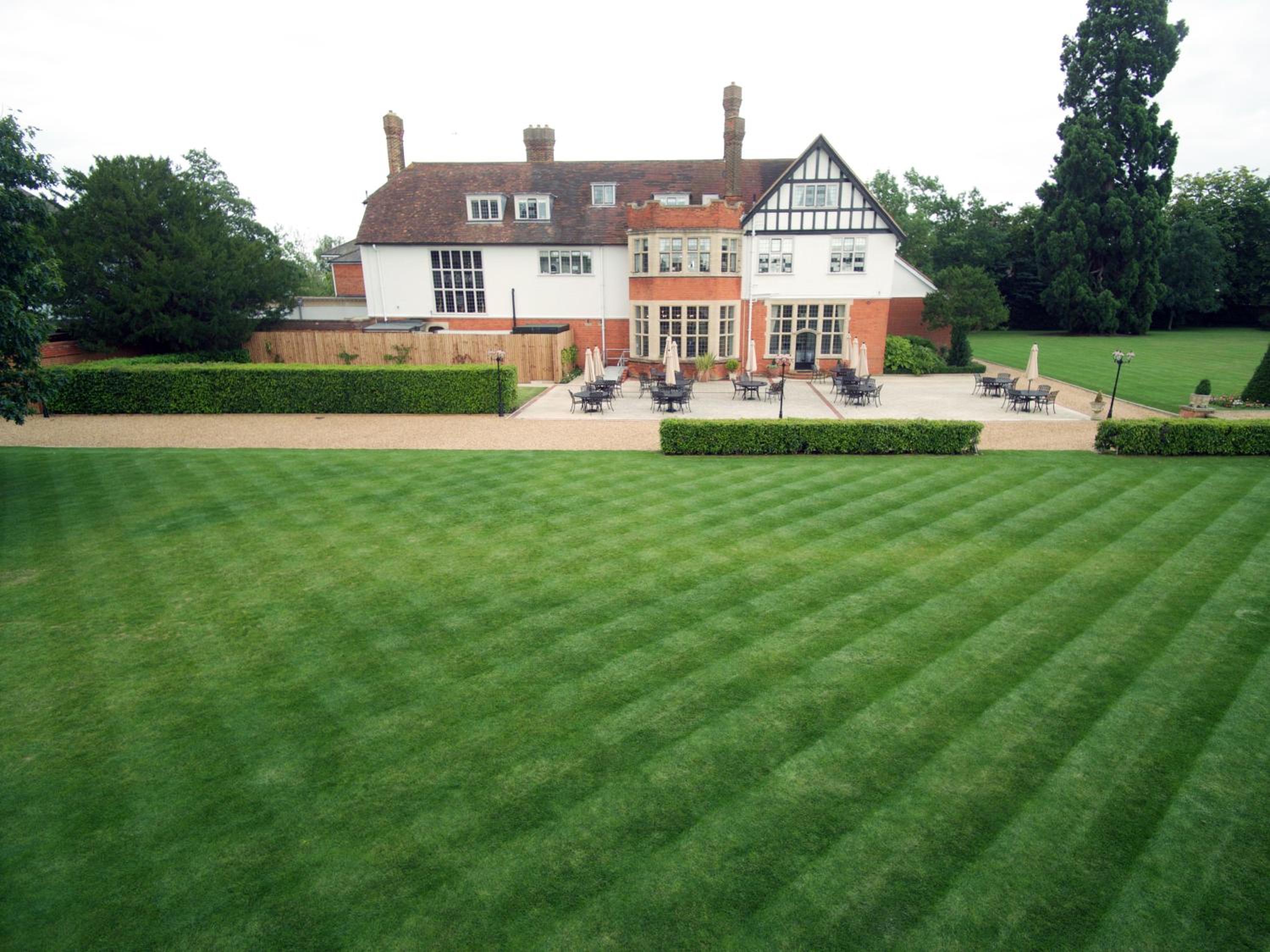 Greenwoods Hotel & Spa 29/32