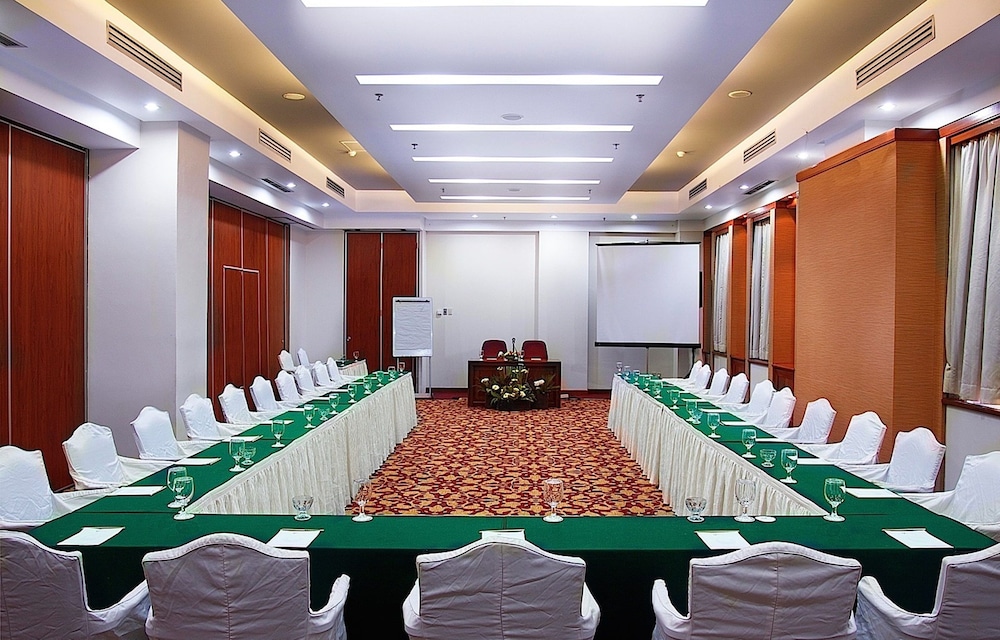 Hotel Bidakara Jakarta 25/28