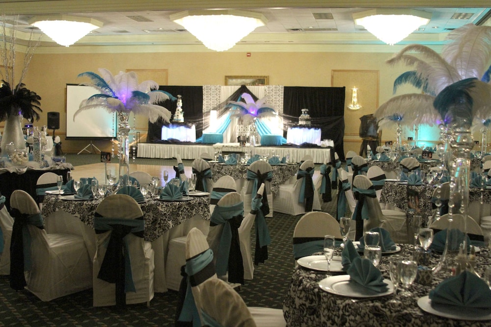 Florida Hotel and Conference Center 41/58