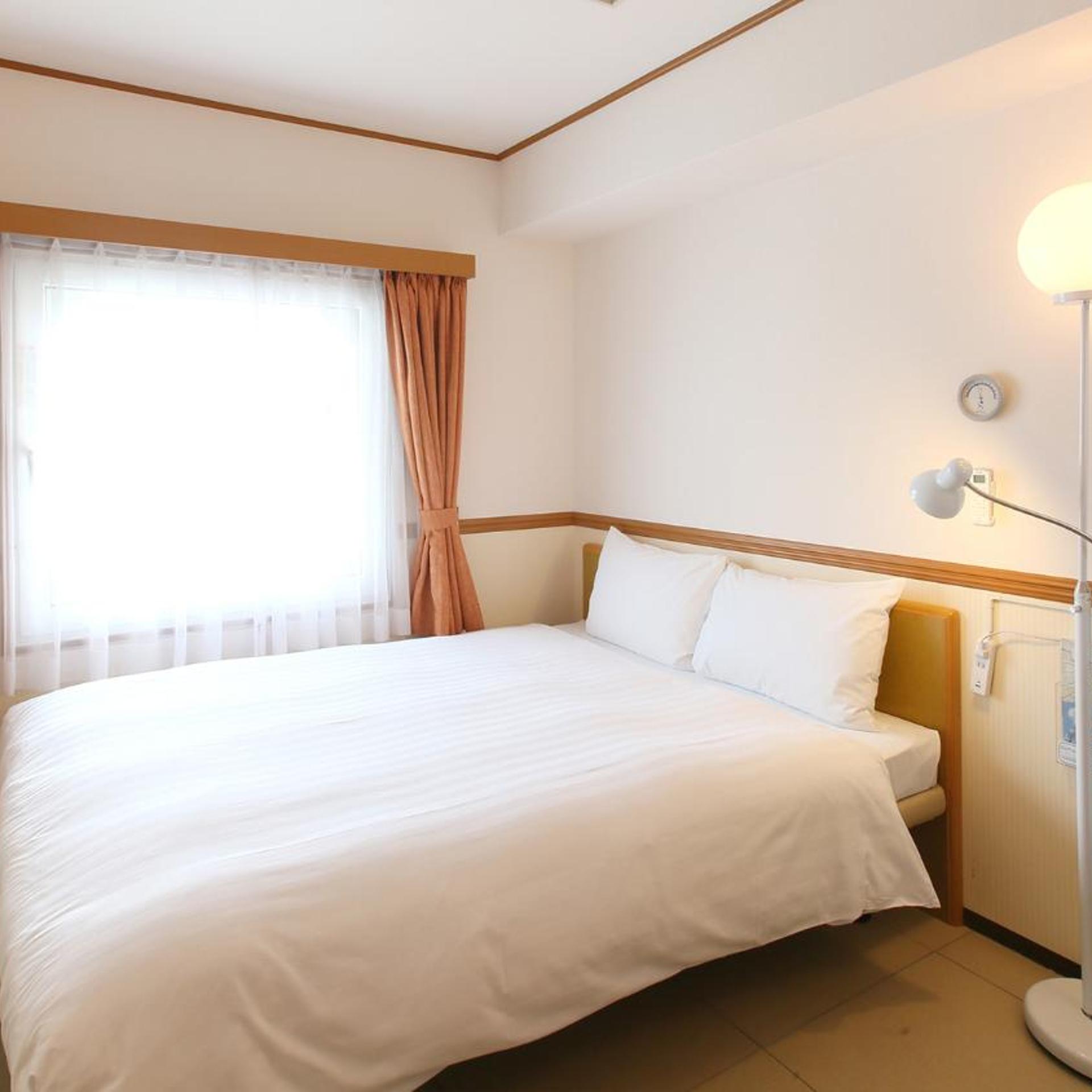 Standard, Queen Bed, Smoking