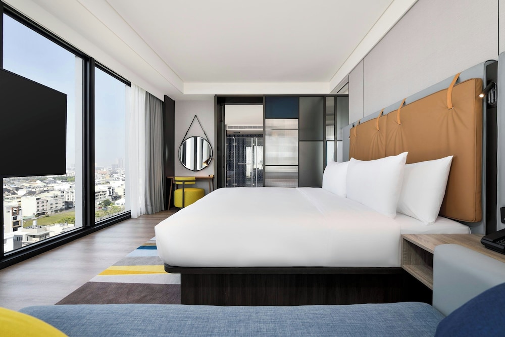 Aloft Tainan Anping 12/50