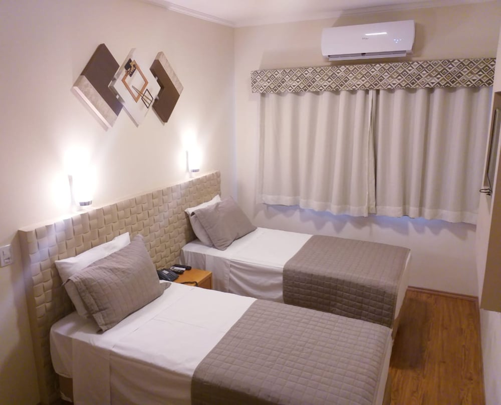 Hotel Marbor 34/73