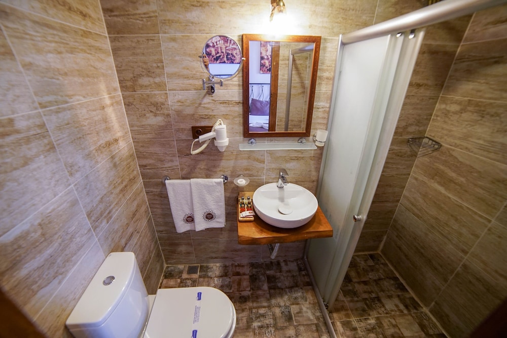 Sarnic Meyhane and Otel 19/20
