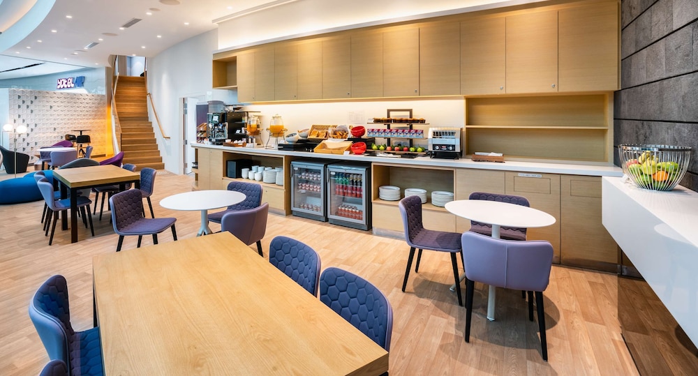 Yotelair Singapore Changi Airport 35/51
