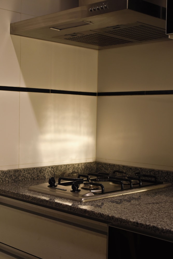 Syrah Suites 38/48