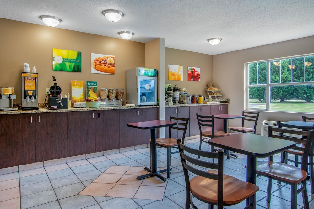 Quality Inn Loganville US Highway 78 29/31