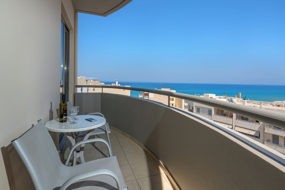Lefkoniko Beach 49/54