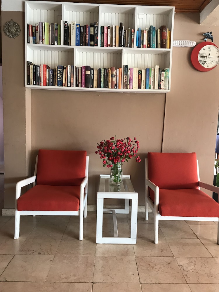 Kilim Hotel 55/71