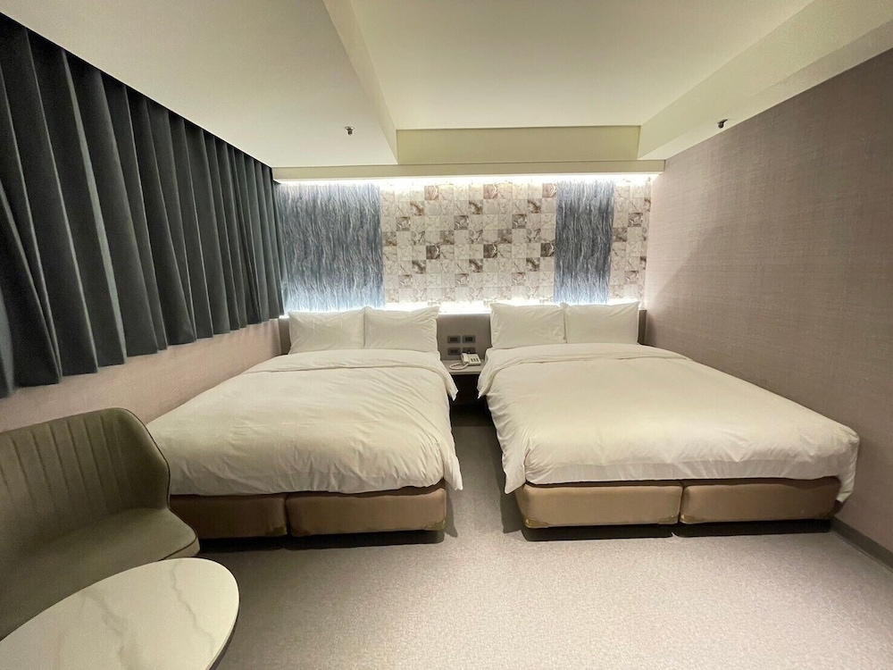New City Hotel 20/41
