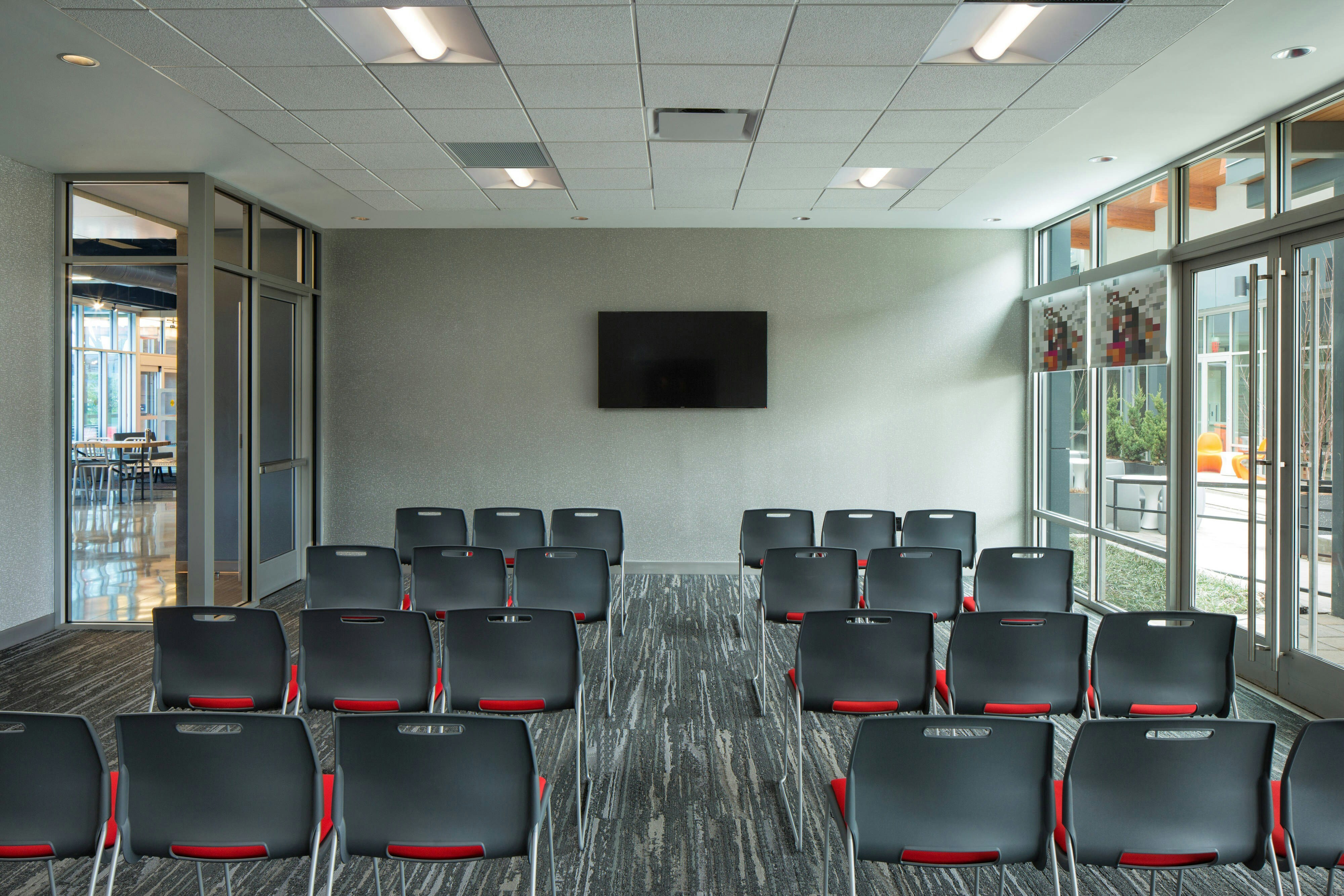 ALOFT LOUISVILLE EAST 26/33