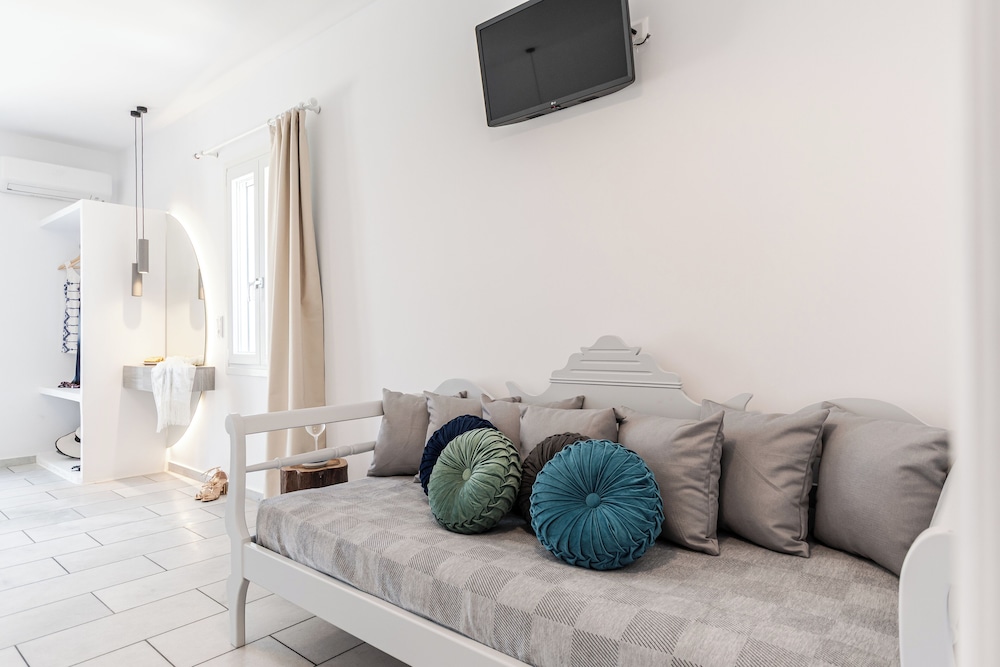 Birbas Hotel 106/128