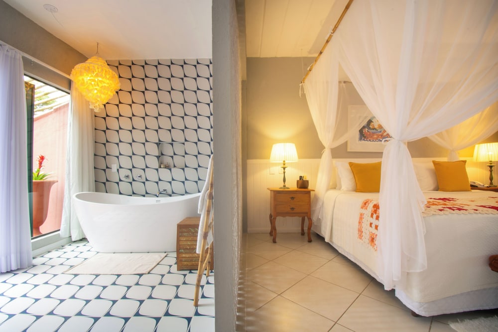 Suite, King Bed, Hot Tub