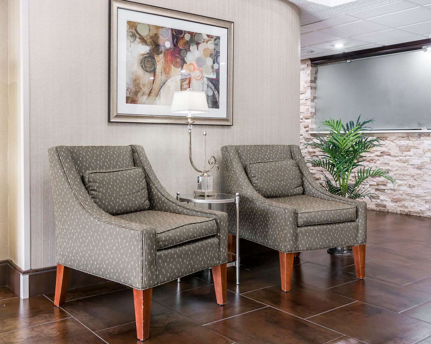 Comfort Inn Metro Airport 12/22