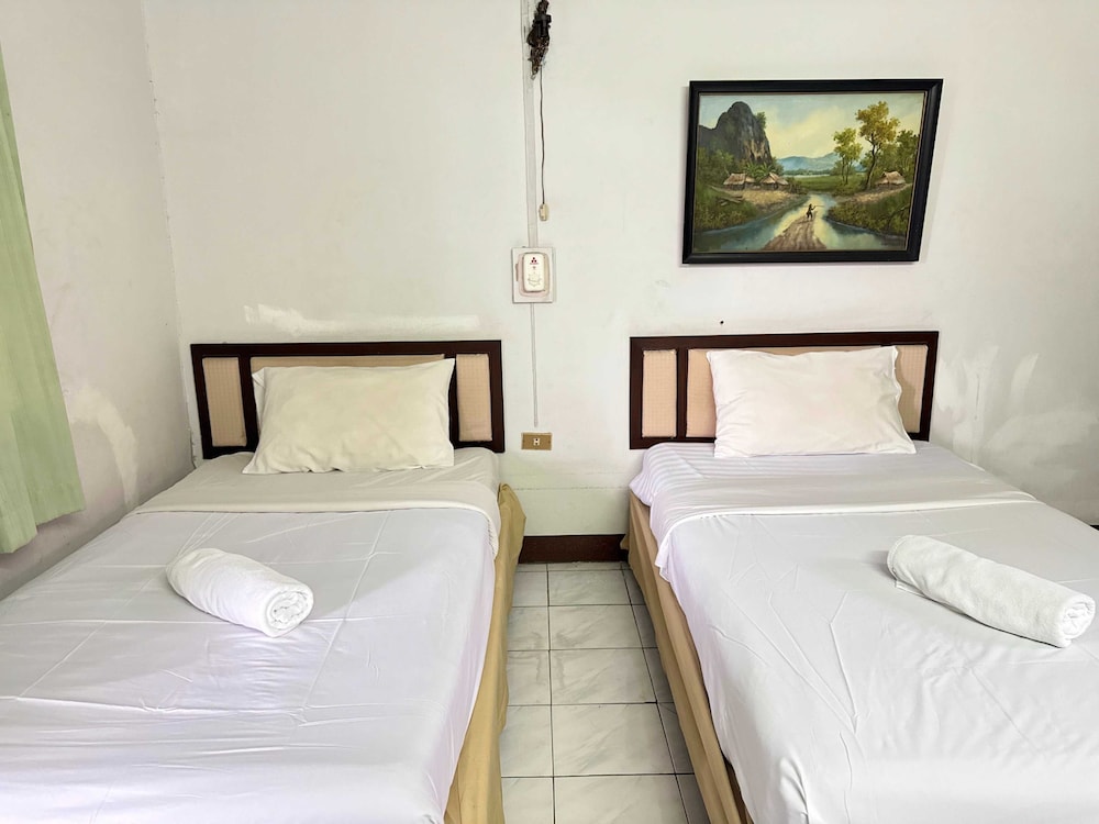 Hotel O Top North Guesthouse 13/32