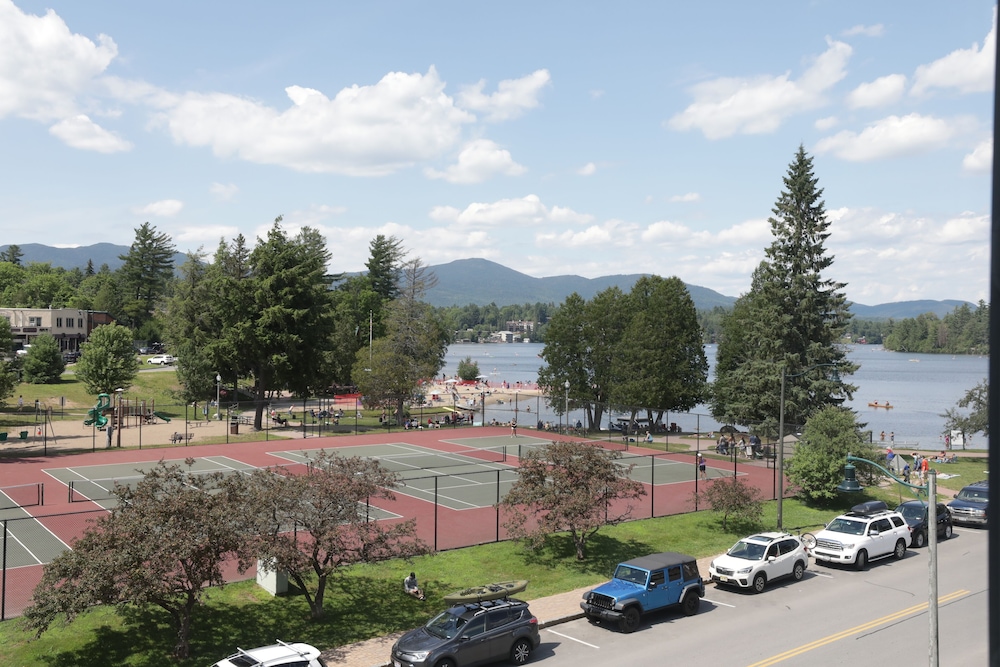 Lake Placid Inn Boutique Hotel 42/50