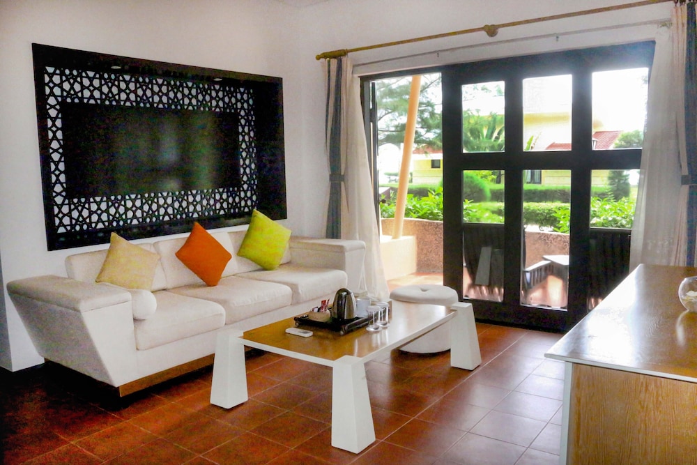 Sandy Beach Non Nuoc Resort Danang 52/75