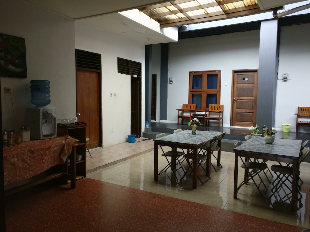 Wisma Liontine 13/19