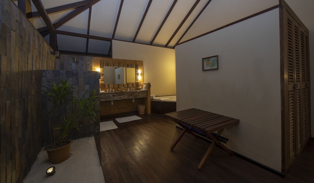 Filitheyo Island Resort 124/151