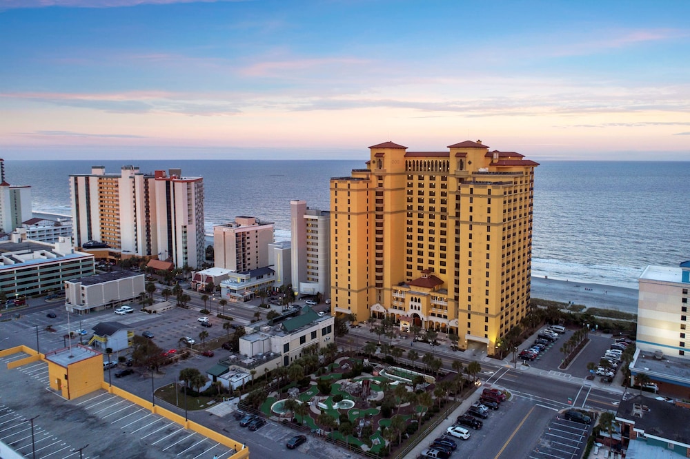Hilton Grand Vacations Anderson Ocean Club in Myrtle Beach photo4