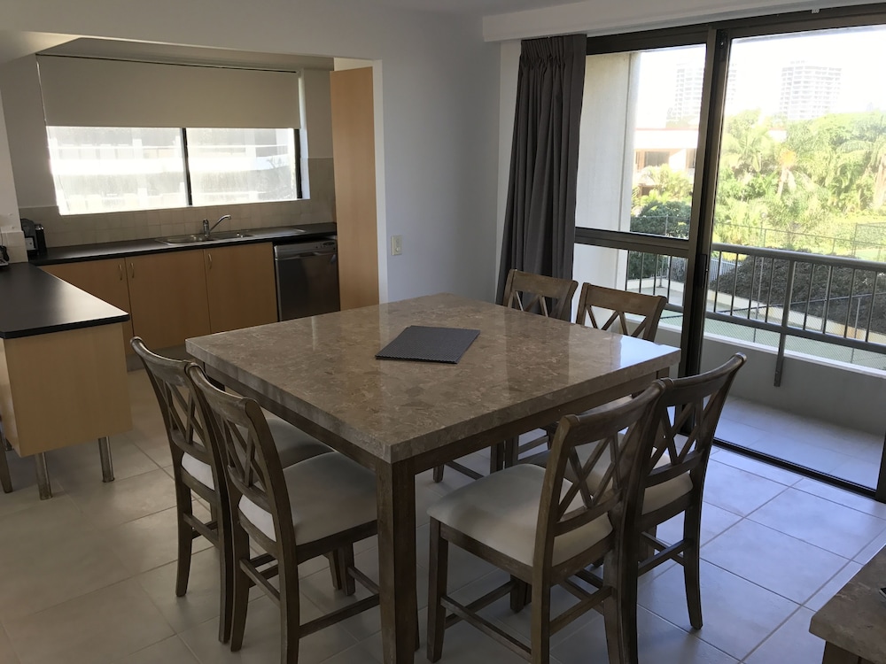 Norfolk Luxury Beachfront Apartments 61/74
