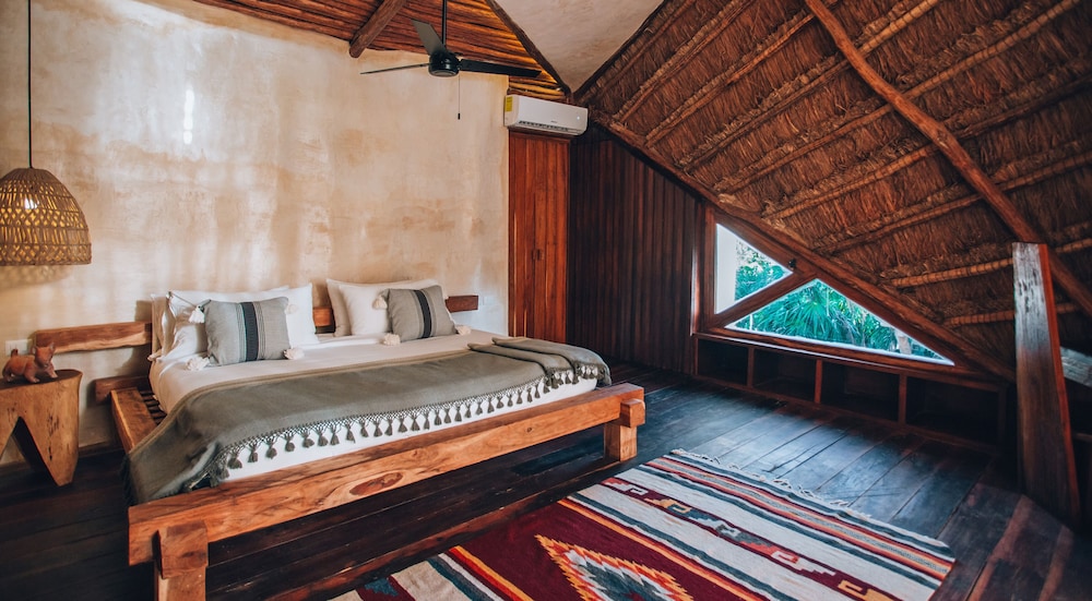 TREE HOUSE, SUITE, PLUNGE POOL
