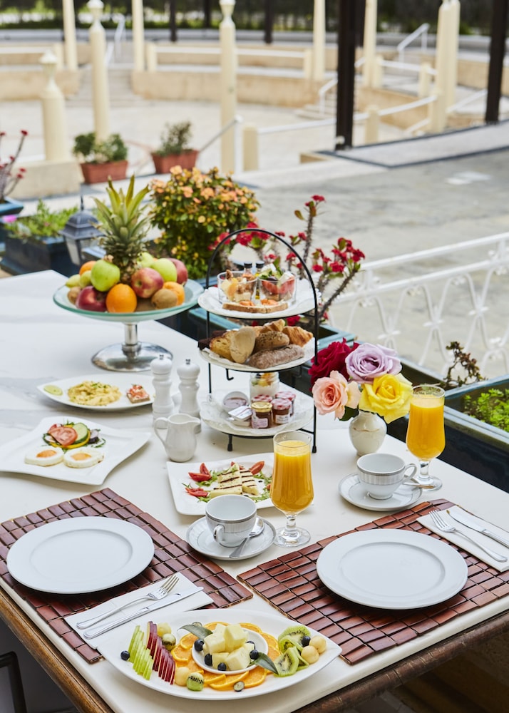 Grande Albergo Delle Rose 33/50