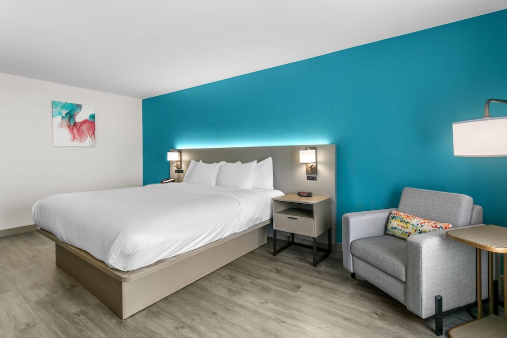 Comfort Inn & Suites Gainesville, GA 24/60