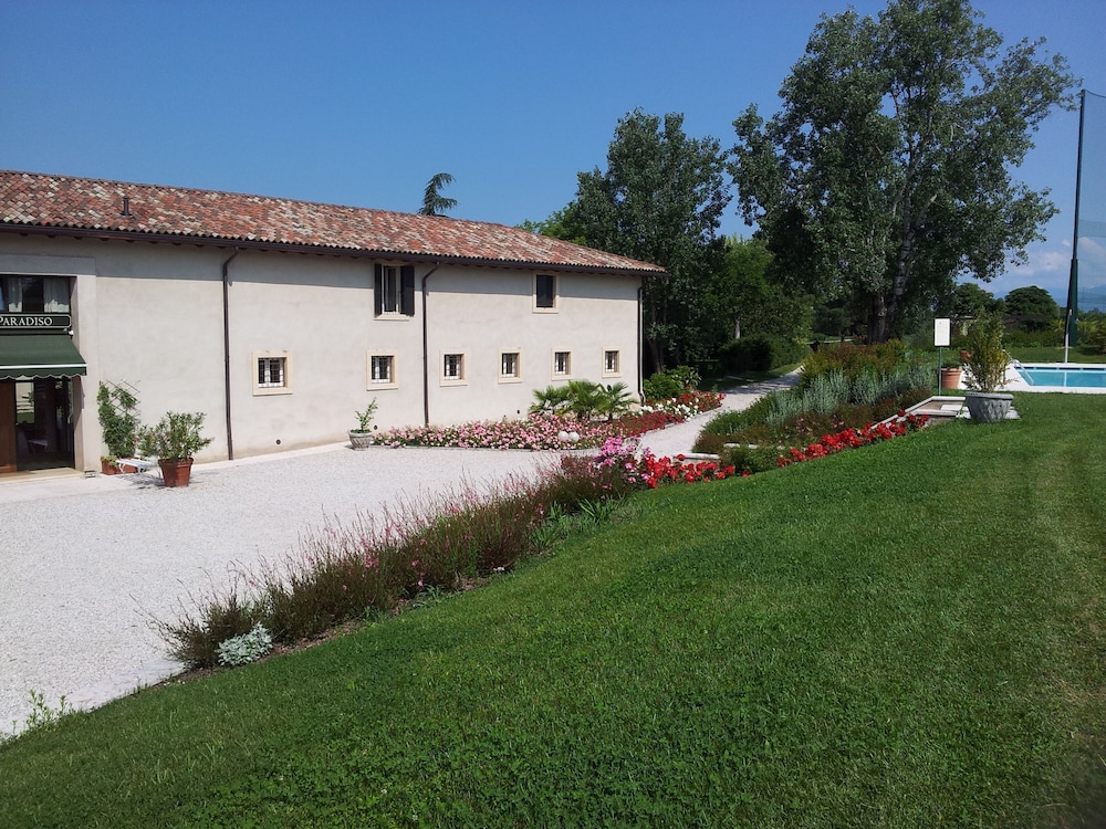 Relais Corte Paradiso 68/76
