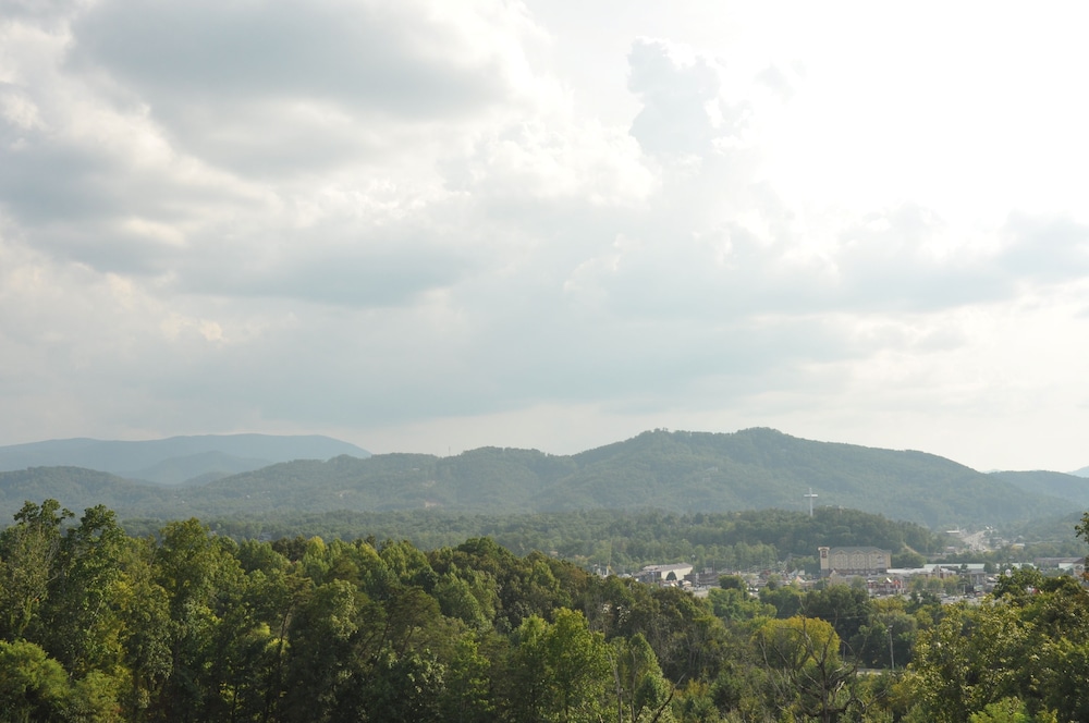 The Lodges At The Great Smoky Mountains 27/41