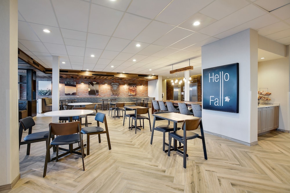 Fairfield Inn & Suites by Marriott Bardstown 33/42