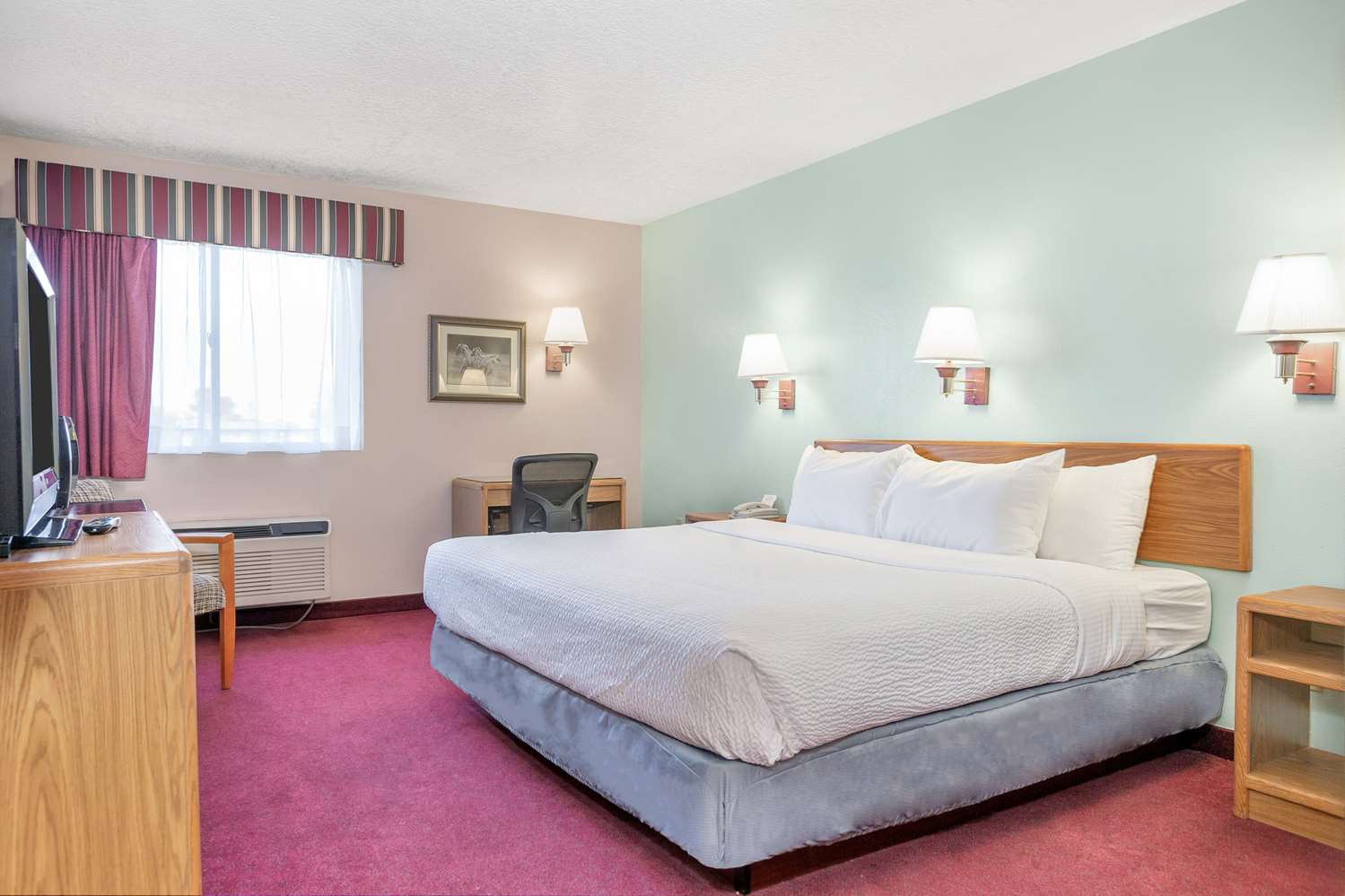 Comfortable, Guest Room, King Bed