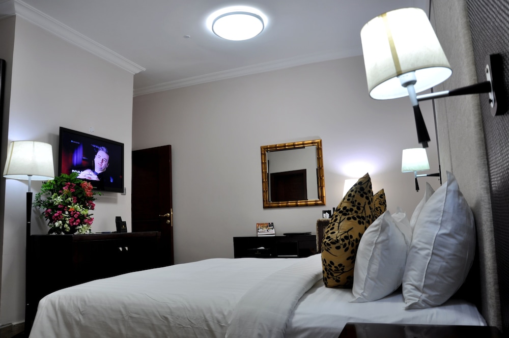 Hotel Chelsea Wuse 2 5/50
