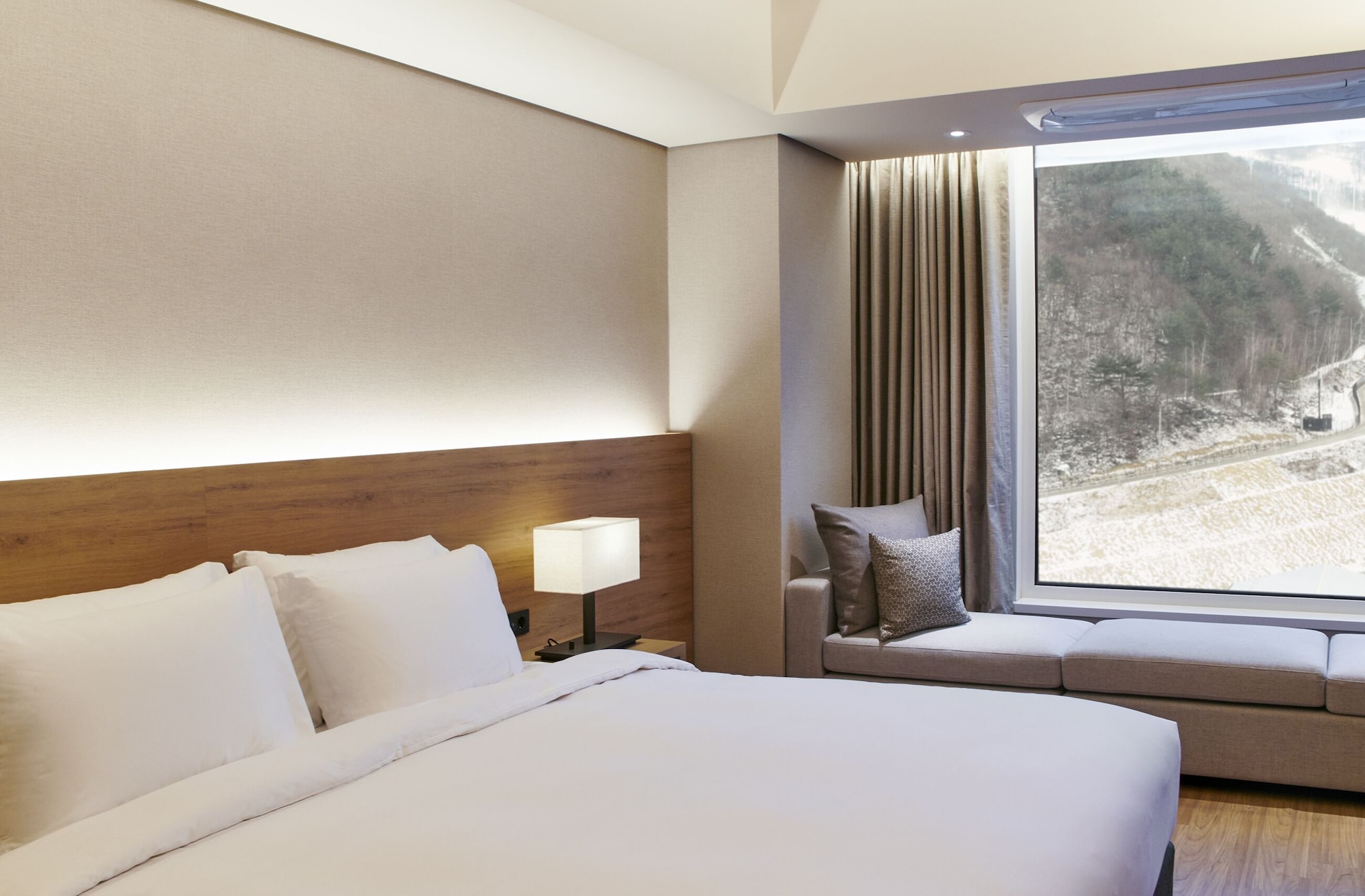 Sugam, Suite, King Bed