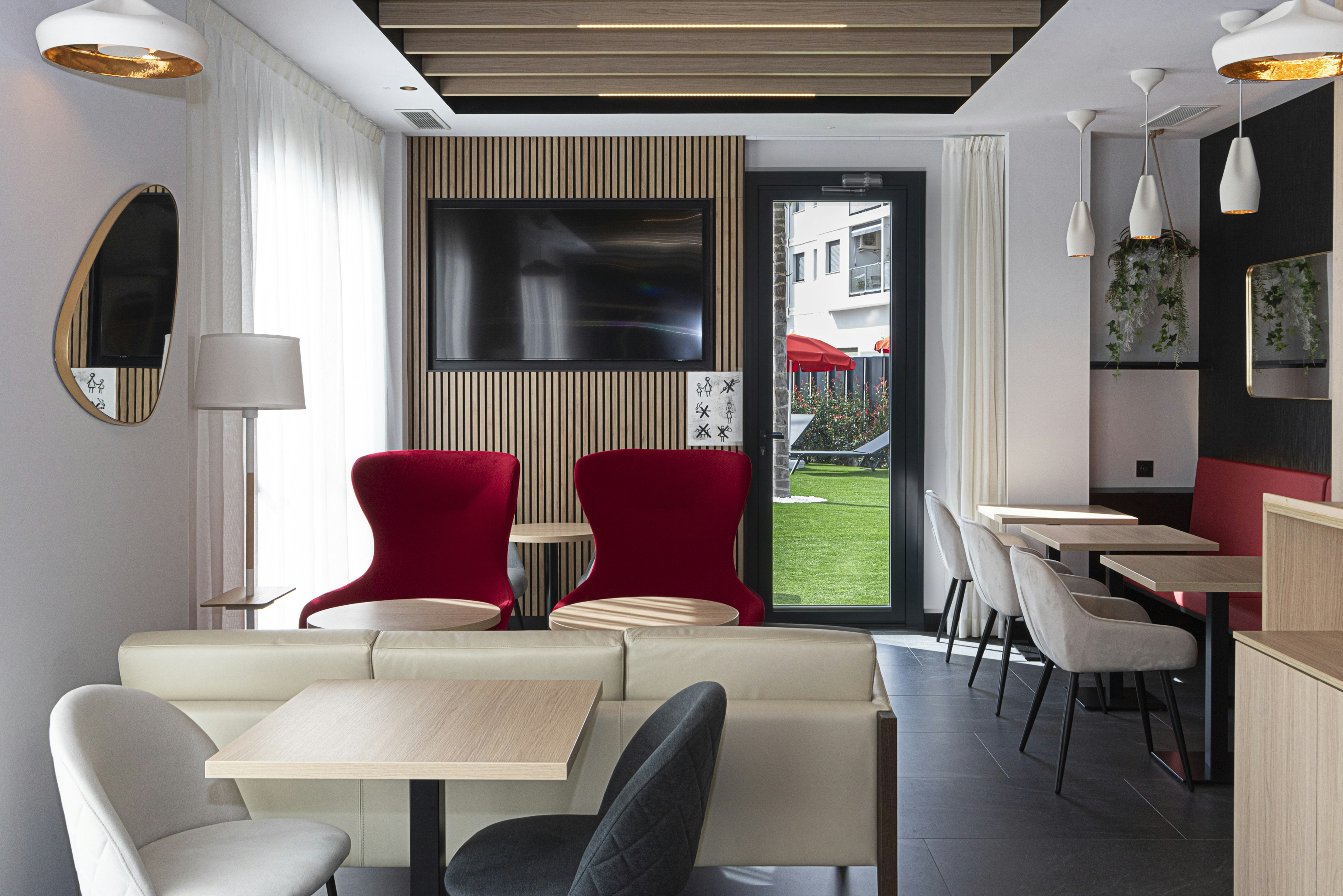 Hotel Sercotel Plana Suites 39/53