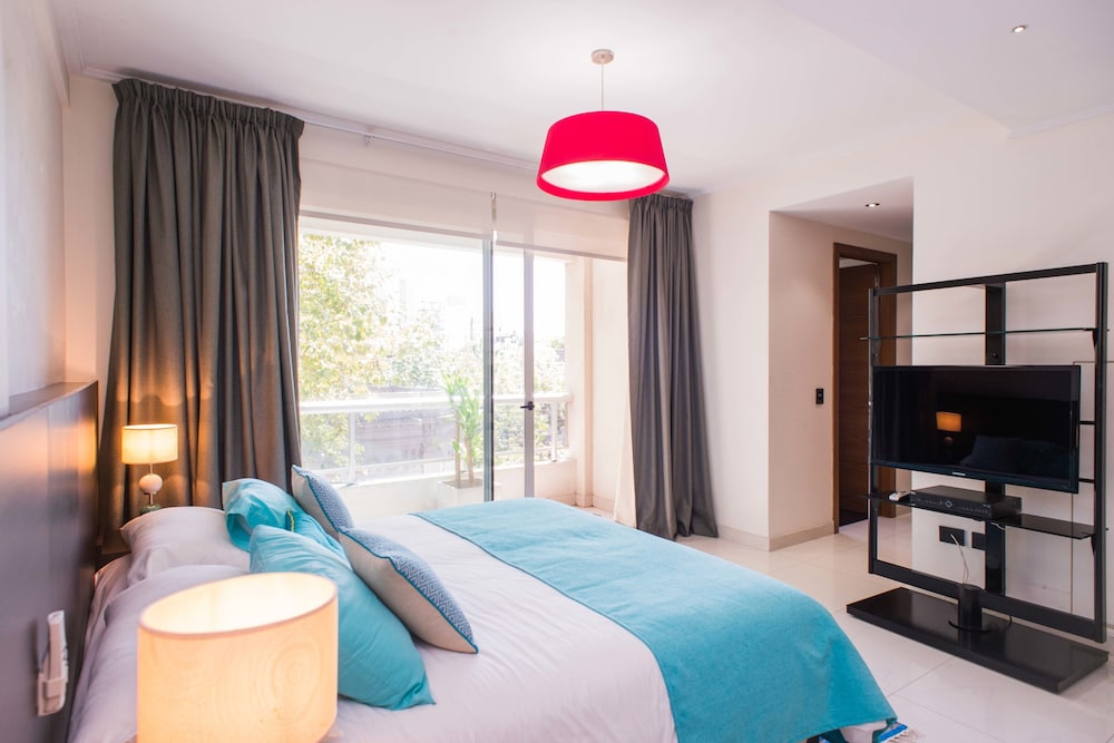 Soho Luxury Suites 15/99