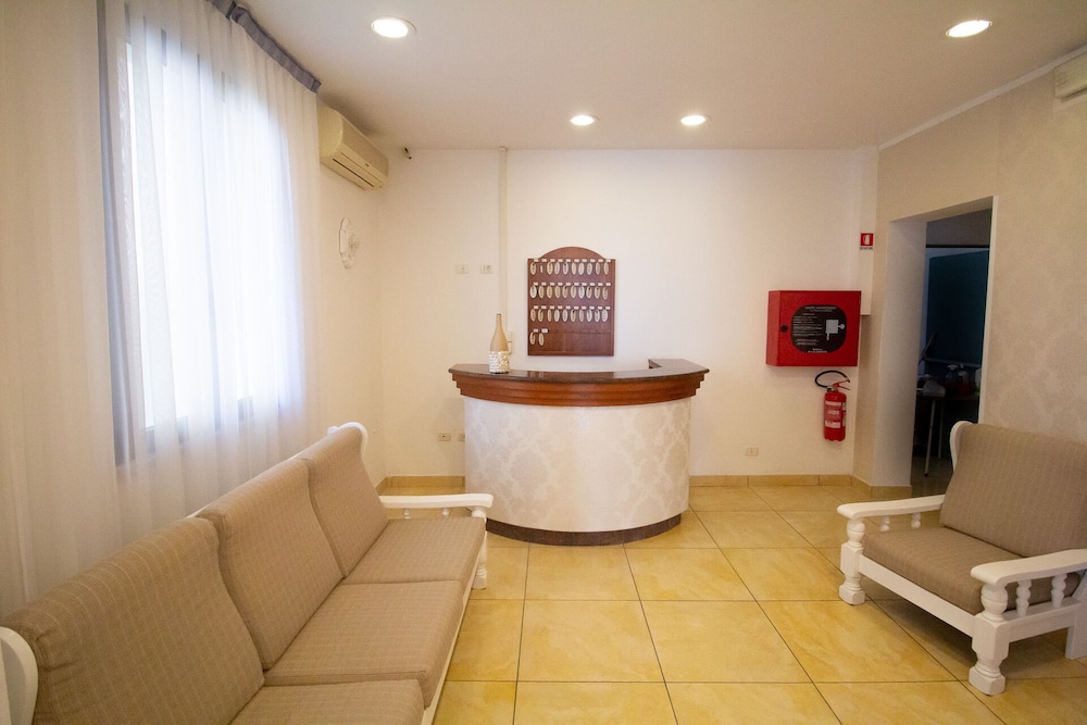 Hotel Morri 2/23