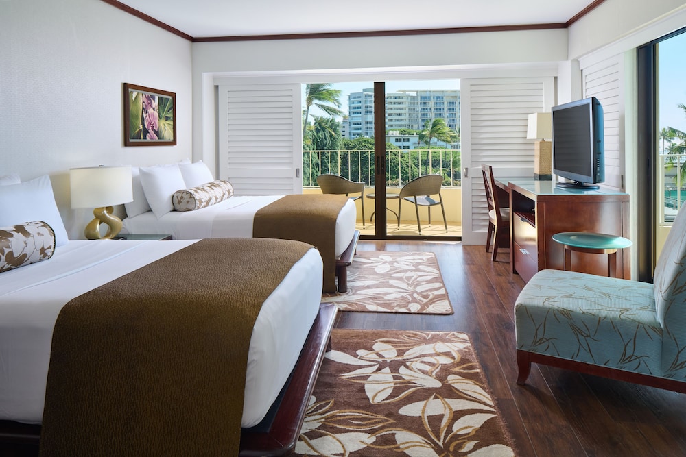 ROOM, 2 DOUBLE BEDS, PARTIAL OCEAN VIEW