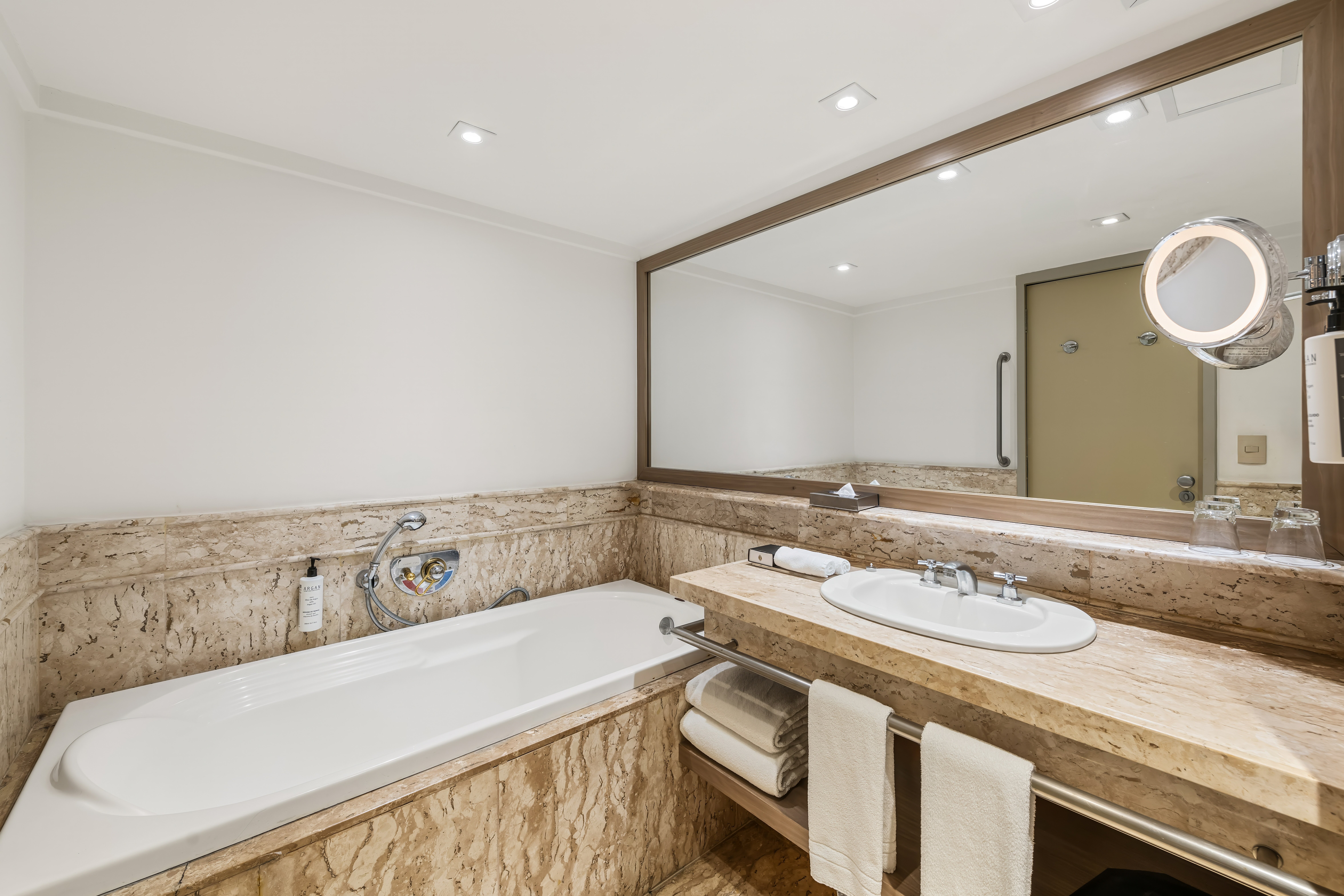 جناح بسرير كينج بإطلالة على المدينة، Intercontinental Sao Paulo 6/7