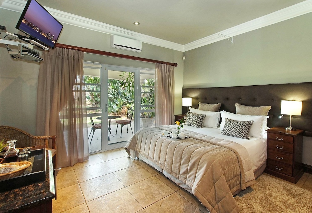 HONEYMOON, DELUXE, SUITE