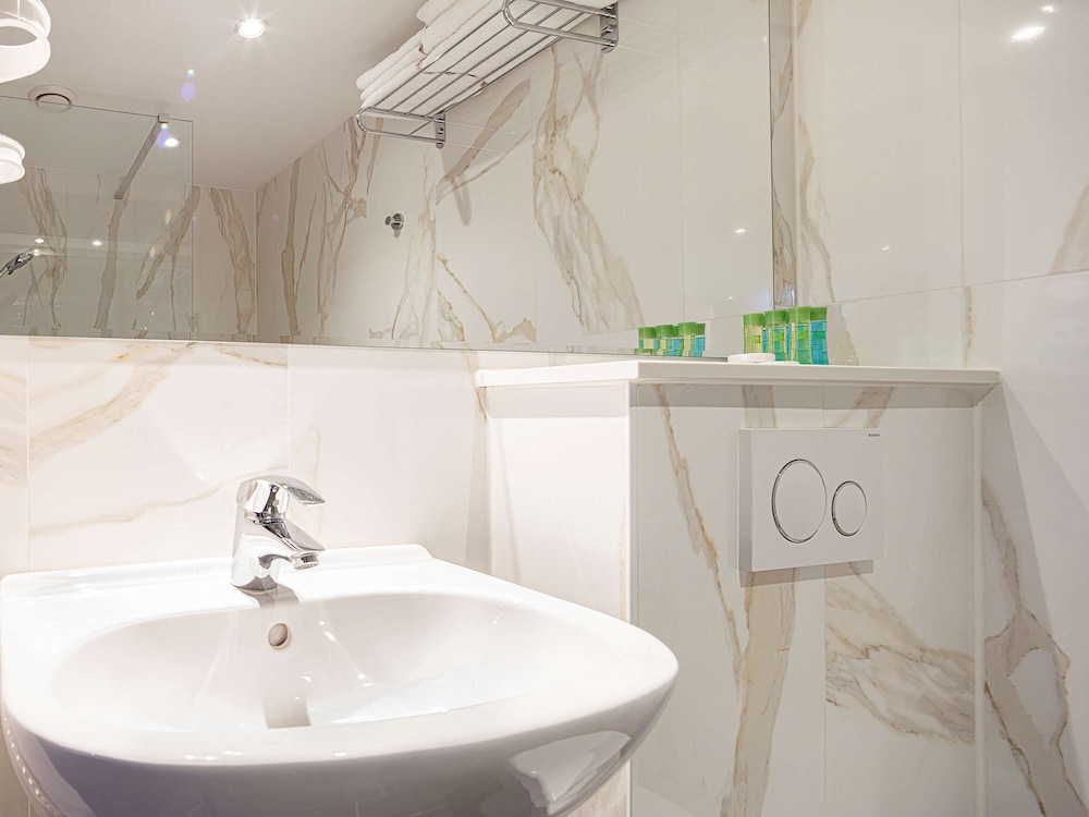Hotel Ibis Styles Amsterdam Amstel 64/64