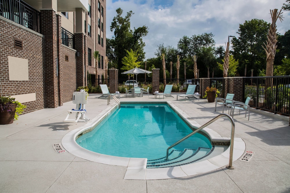 SpringHill Suites by Marriott Charleston Mount Pleasant 2/23