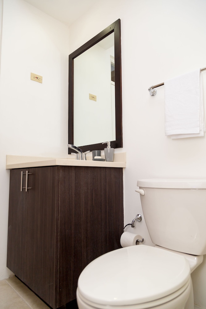Executive Suites At The Bromptons 31/32