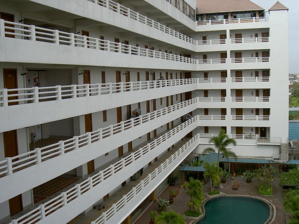 Hatyai Paradise Hotel Resort 2/56