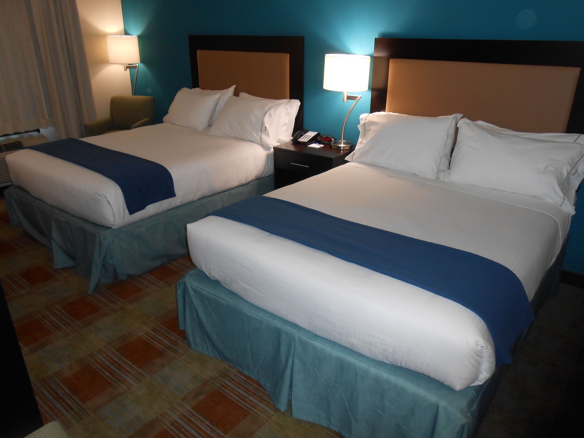 STANDARD, 2 QUEEN BEDS, ACCESSIBLE