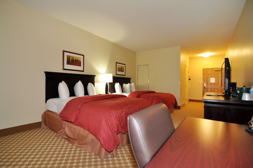 Country Inn & Suites by Radisson, Conway, AR 6/36