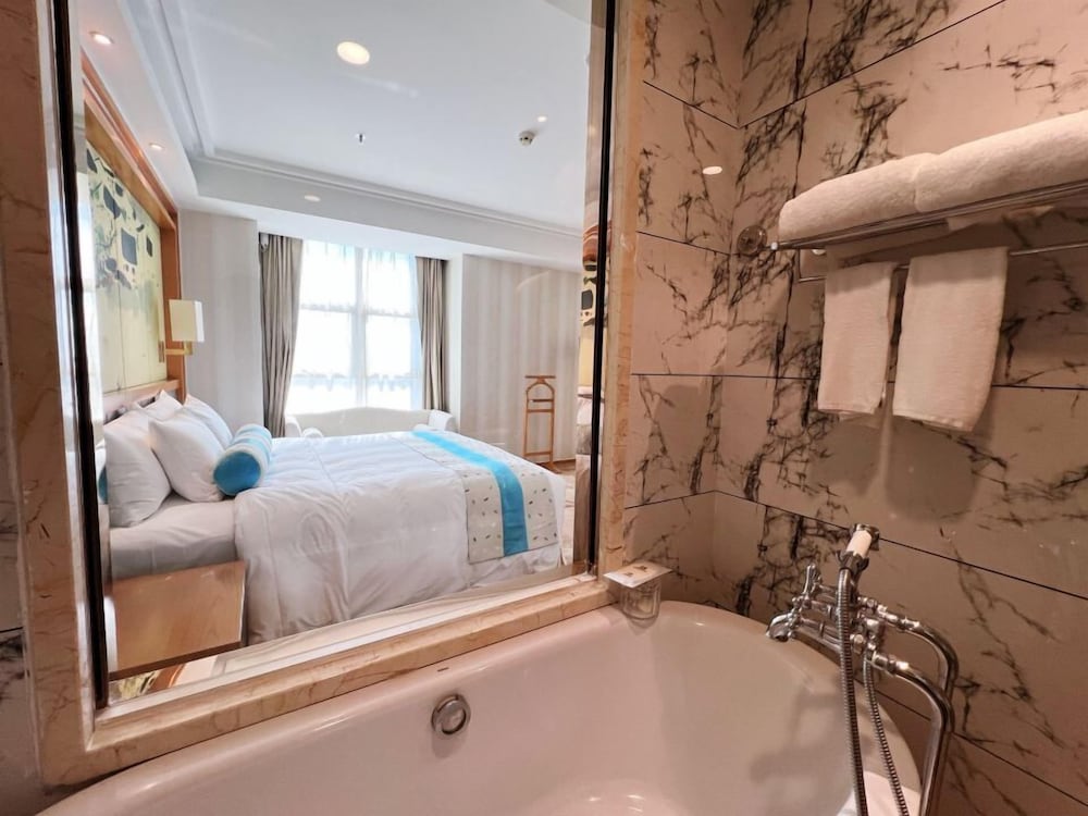 Menshine Gloria Plaza Hotel Shantou 48/50