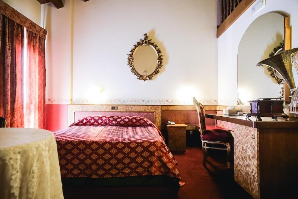 Villa Pigalle 26/50