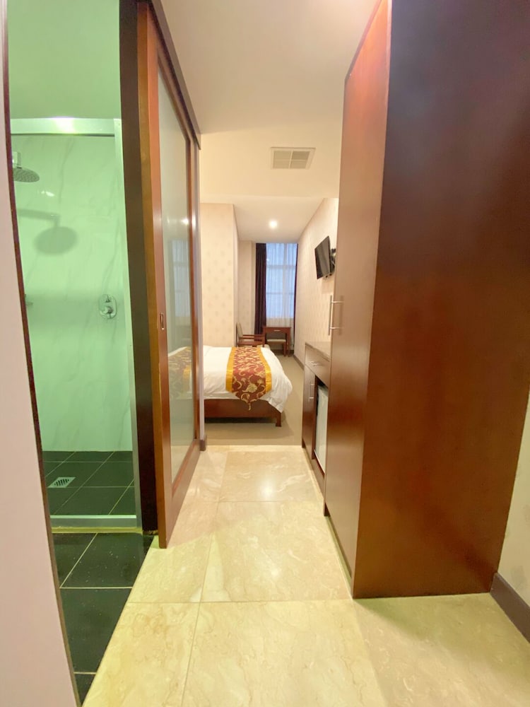 MEGABOOM CITY HOTEL 31/54