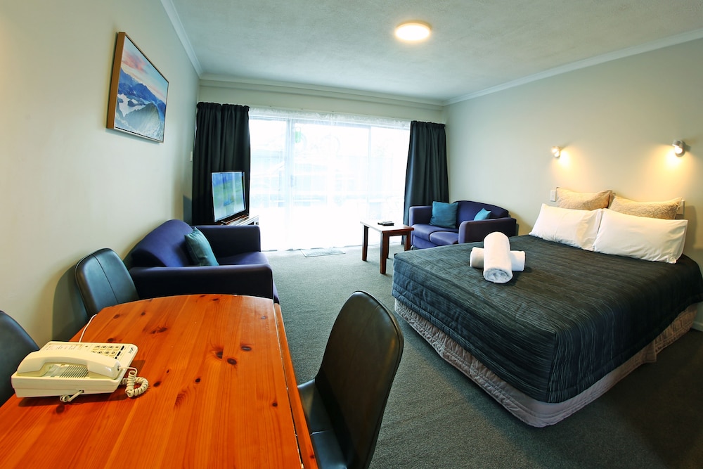 289 Midway Motel 38/60